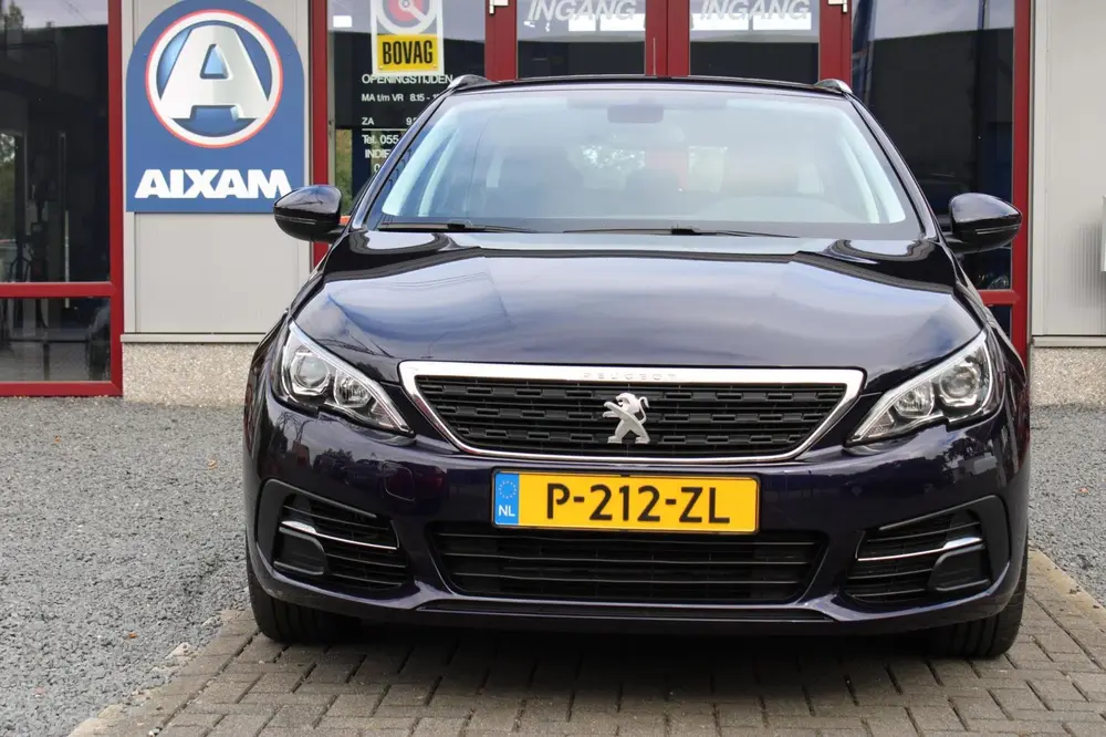 Peugeot 308 1.2 PureTech Allure 130 PK AUTOMAAT NAVI a uit 2020, foto 9