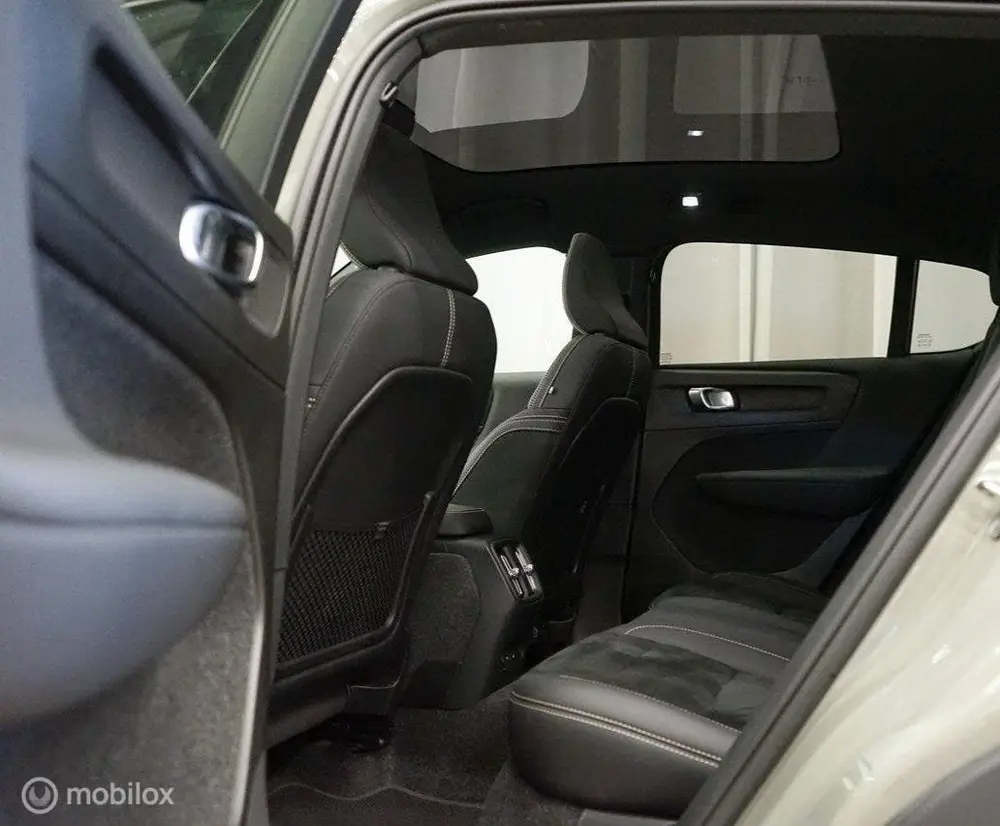 Volvo C40 Recharge Twin Plus 78 kWh uit 2023, foto 12