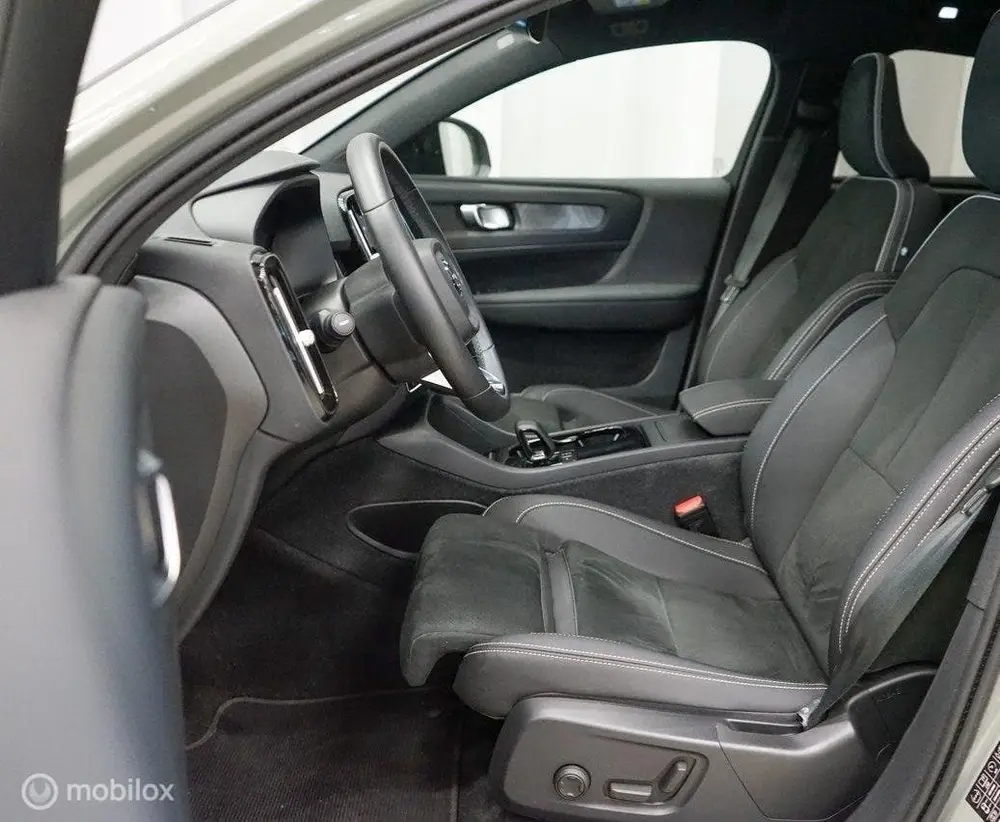 Volvo C40 Recharge Twin Plus 78 kWh uit 2023, foto 9