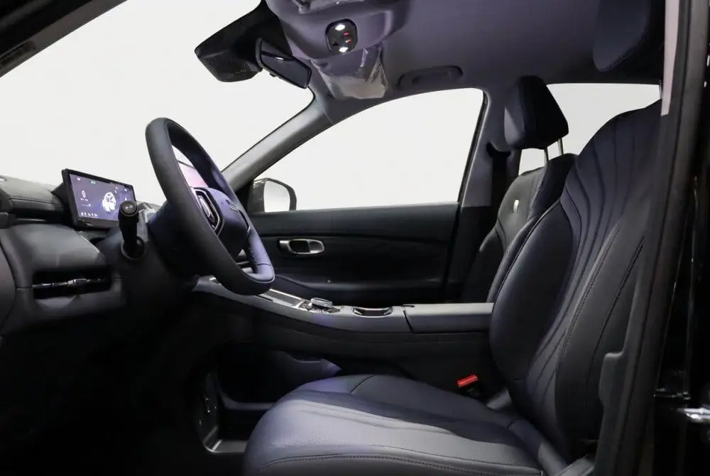 Geely Starray EM-i EM-I PRO PLUG-IN 83KM Elektrisch l 360 Cam uit 2026, foto 9