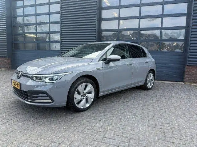 Volkswagen Golf 2.0 TSI Automaat Carplay Navi Camera Stoelve uit 2022