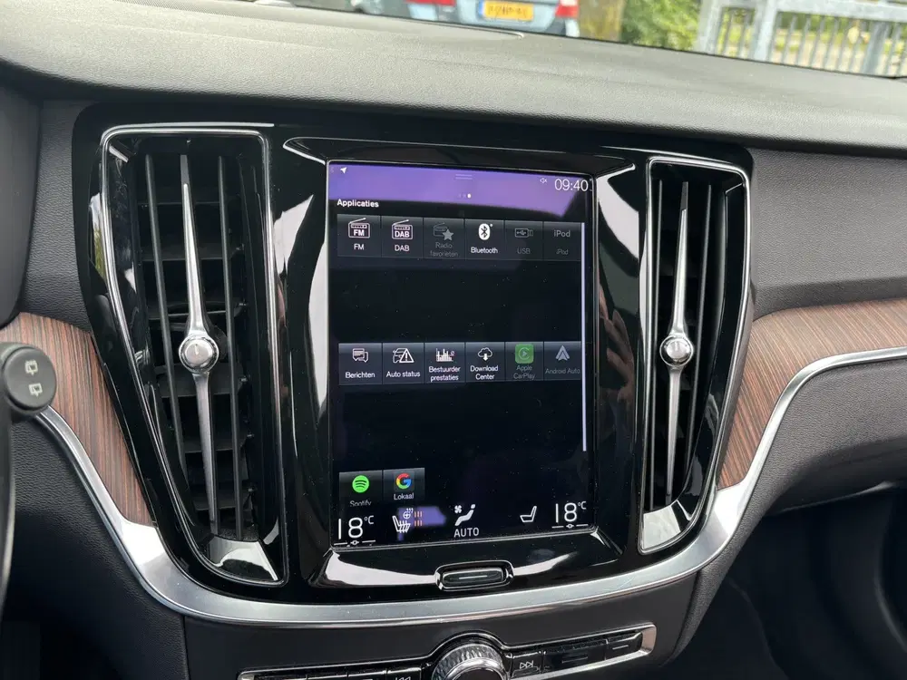 Volvo V60 Cross Country 2.0 B5 AWD Pro Panorama dak Keyless uit 2020, foto 14