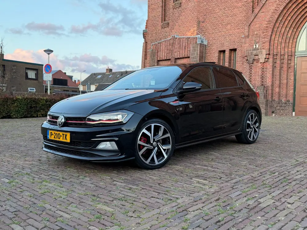 Volkswagen Polo 2.0 TSI 200pk 6-DSG 2019 PANO Etc uit 2019