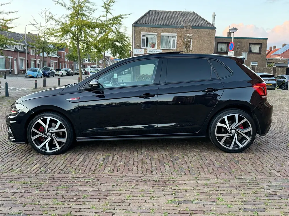 Volkswagen Polo 2.0 TSI 200pk 6-DSG 2019 PANO Etc uit 2019, foto 2