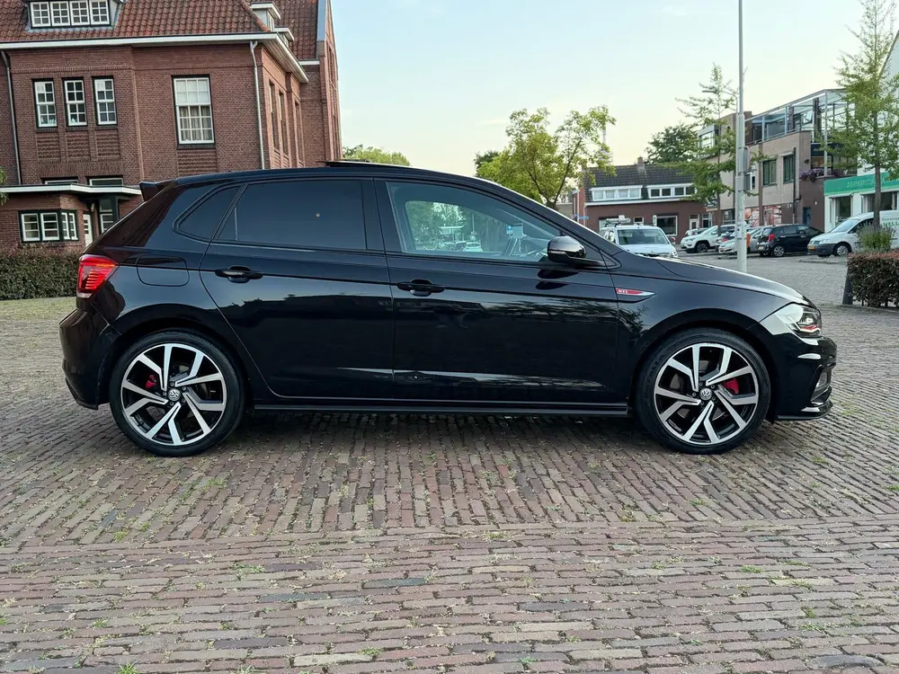 Volkswagen Polo 2.0 TSI 200pk 6-DSG 2019 PANO Etc uit 2019, foto 6
