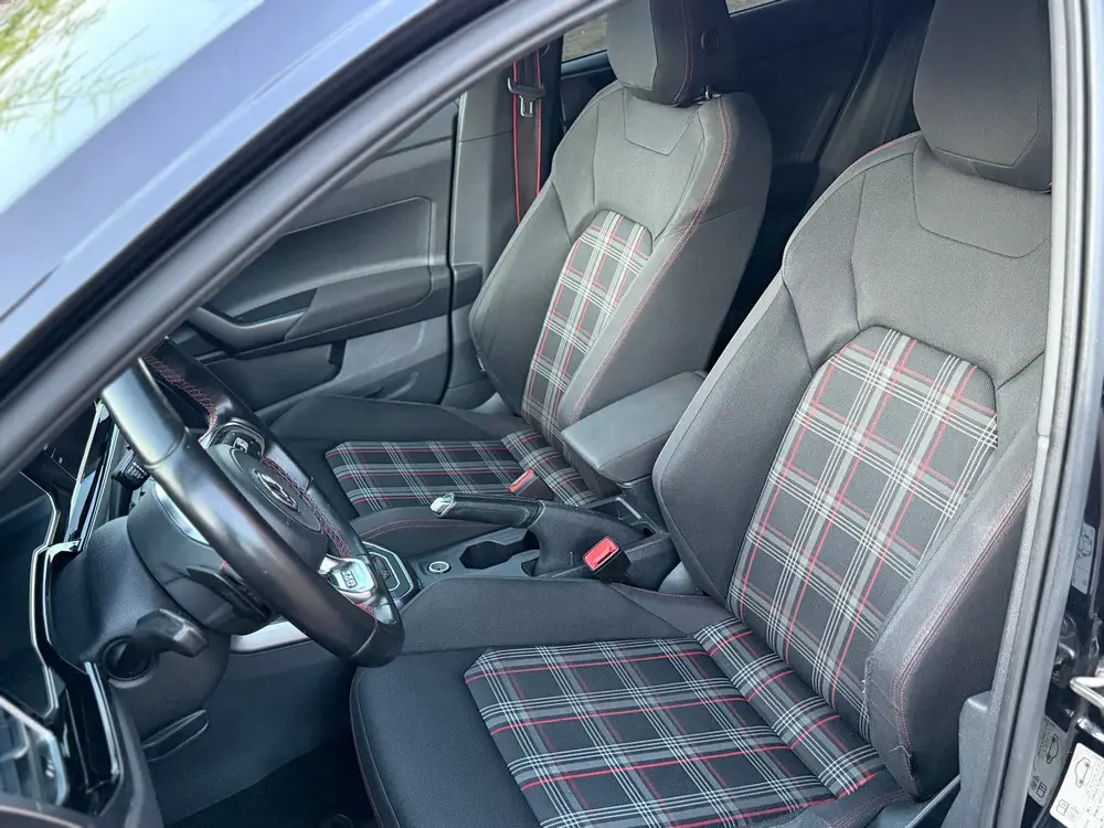 Volkswagen Polo 2.0 TSI 200pk 6-DSG 2019 PANO Etc uit 2019, foto 9
