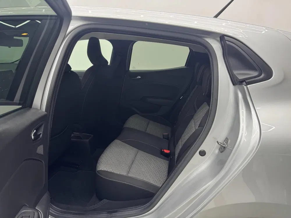 Renault Clio 1.0 TCe 90 Evolution uit 2023, foto 11