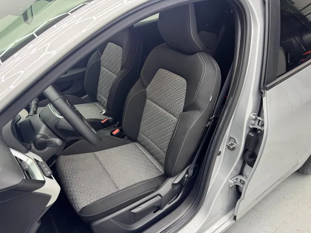 Renault Clio 1.0 TCe 90 Evolution uit 2023, foto 9