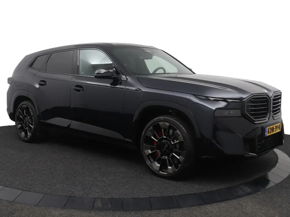 BMW XM PHEV 50e 30 kWh uit 2026, foto 3