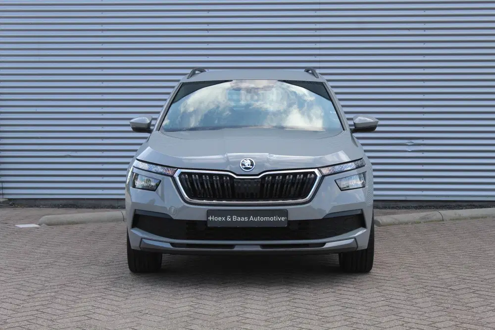 Skoda Kamiq 1.0 TSI Sport Business uit 2022, foto 2