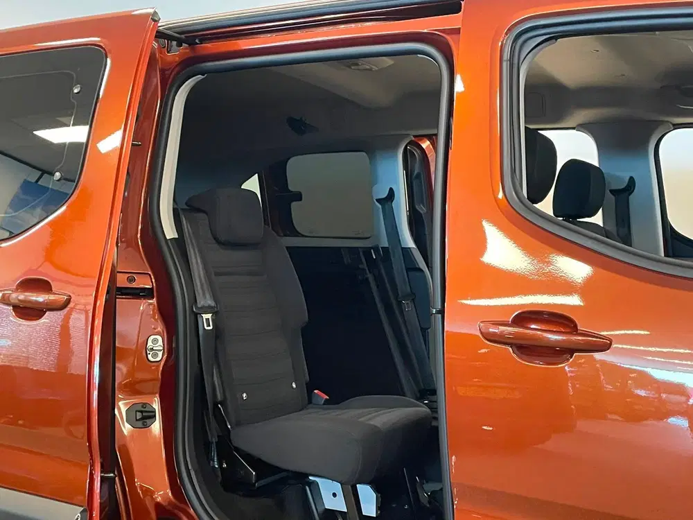 Opel Combo L2 Rolstoelauto Automaat 5+1 uit 2021, foto 4