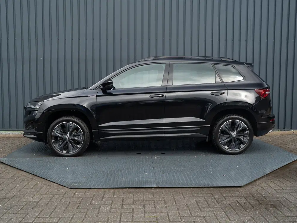 Skoda Karoq 1.5 TSI ACT Sportline Business uit 2024, foto 3