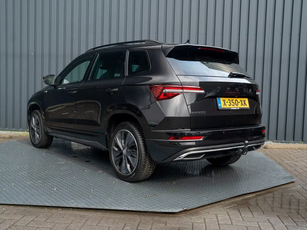 Skoda Karoq 1.5 TSI ACT Sportline Business uit 2024, foto 4
