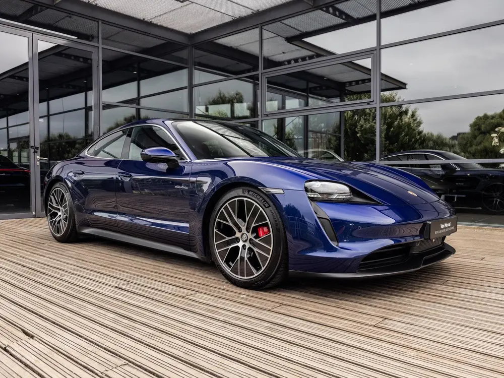 Porsche Taycan 4S Performance 84 kWh uit 2020, foto 7