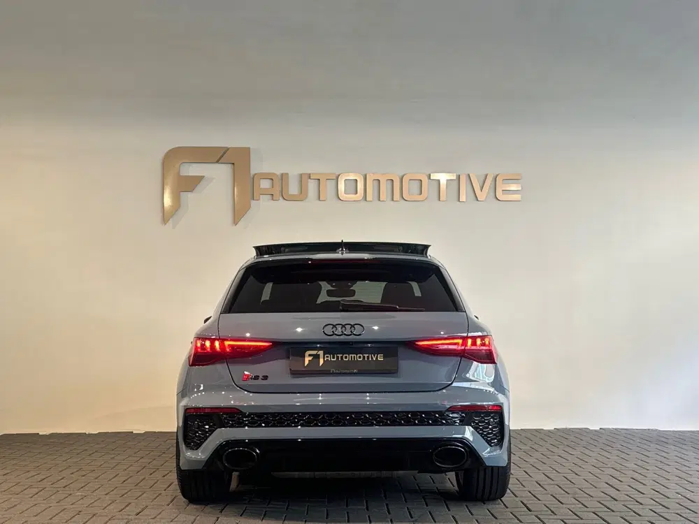 Audi RS3 2.5 TFSI quattro Pano uit 2022, foto 11