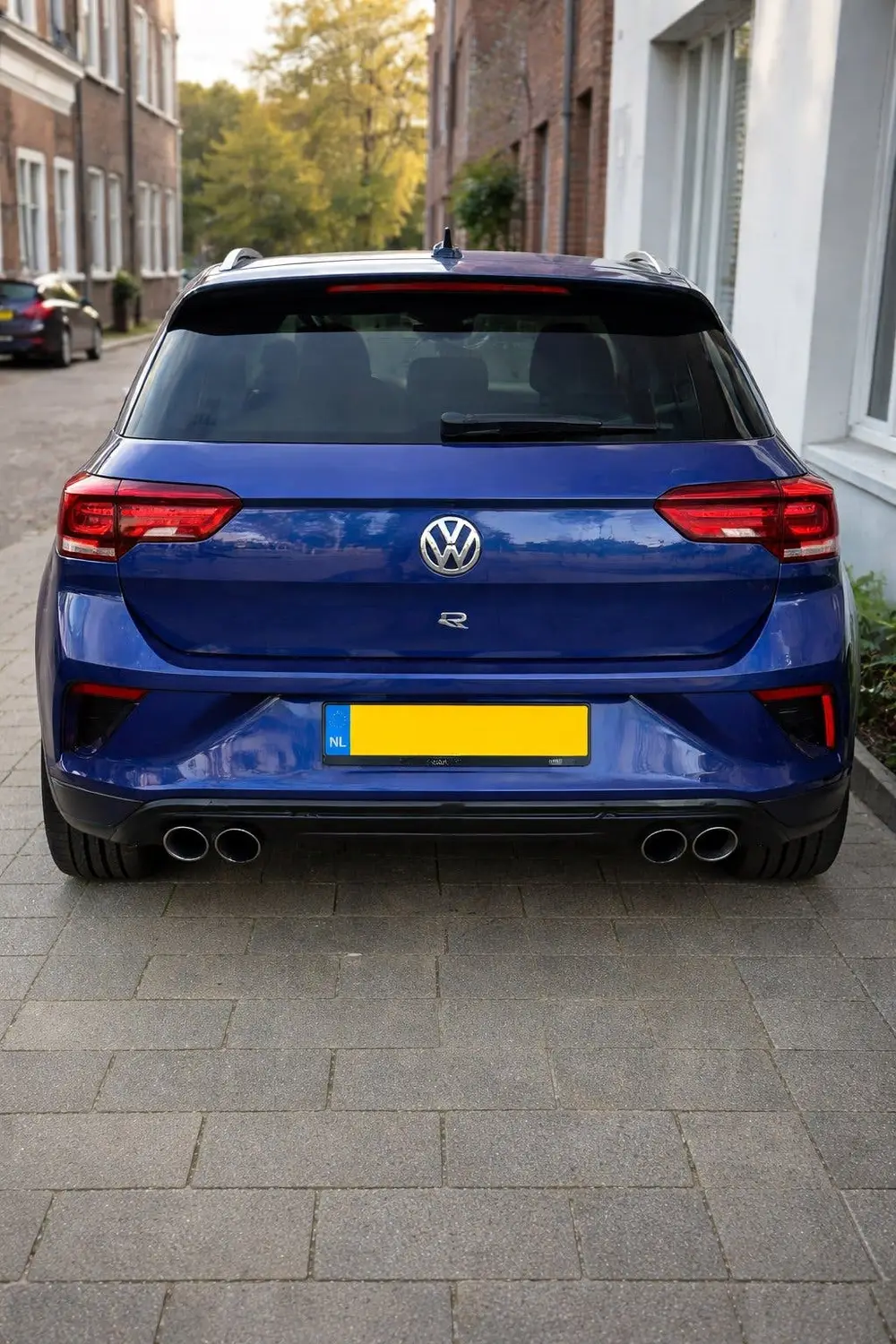 Volkswagen T-Roc 2.0 TSI 300pk 4Motion 7-DSG 2020 Blauw uit 2020, foto 3