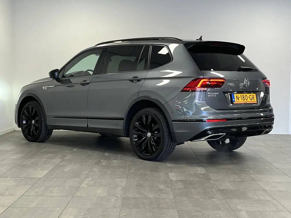 Volkswagen Tiguan Allspace 1.5 TSI R-line Black Style | PANO uit 2021, foto 6