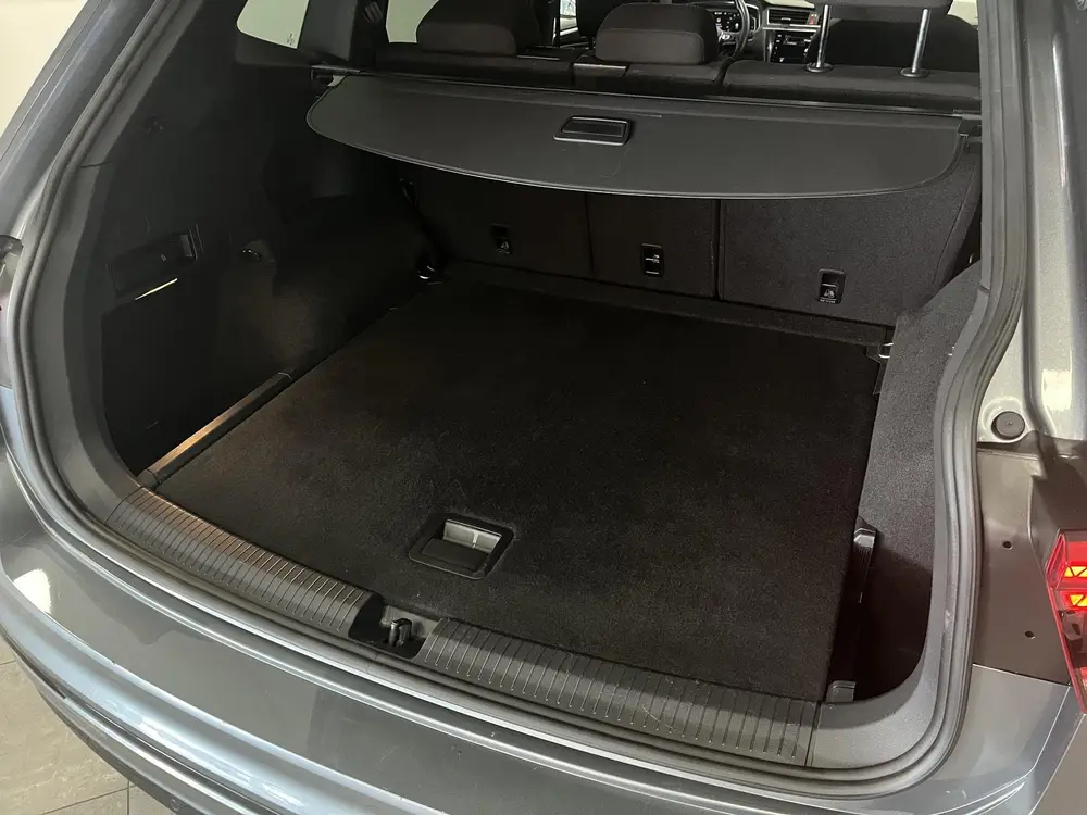 Volkswagen Tiguan Allspace 1.5 TSI R-line Black Style | PANO uit 2021, foto 9