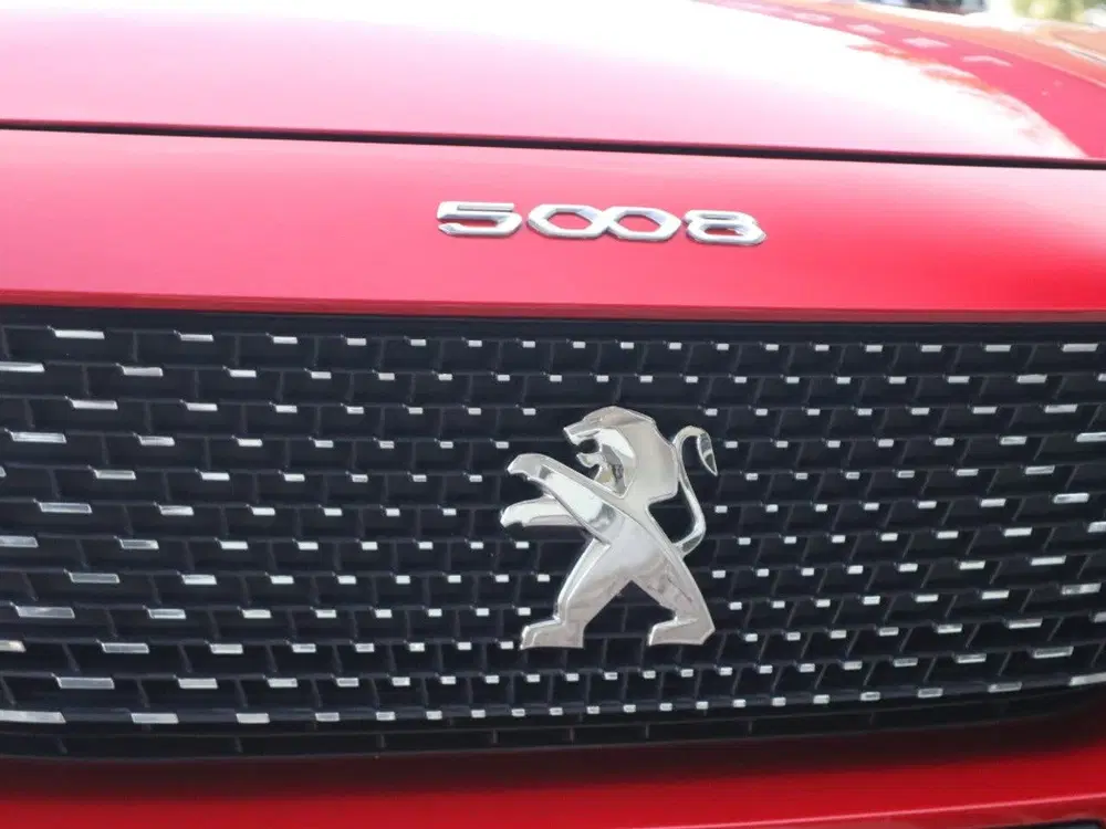 Peugeot 5008 SUV GT PureTech 130pk EAT8 Automaat uit 2022, foto 18