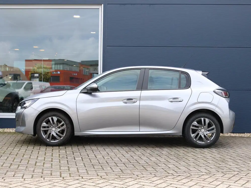 Peugeot 208 1.2 PureTech Active Pack LED uit 2021, foto 2