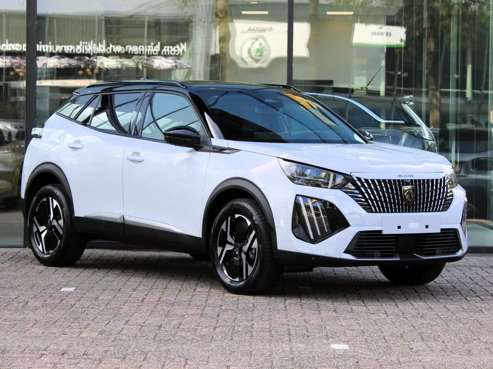 Peugeot 2008 1.2 Hybrid 145 GT VOORRAAD KORTING (bj 202 uit 2026