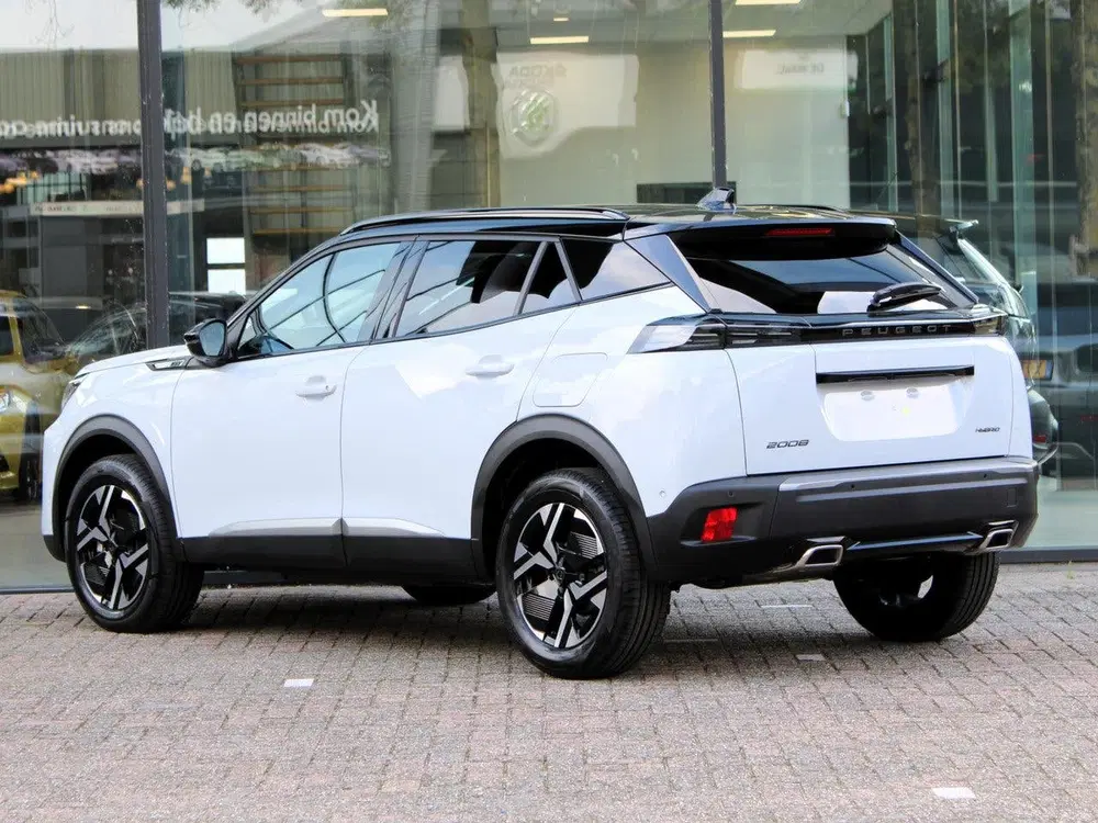 Peugeot 2008 1.2 Hybrid 145 GT VOORRAAD KORTING (bj 202 uit 2026, foto 2