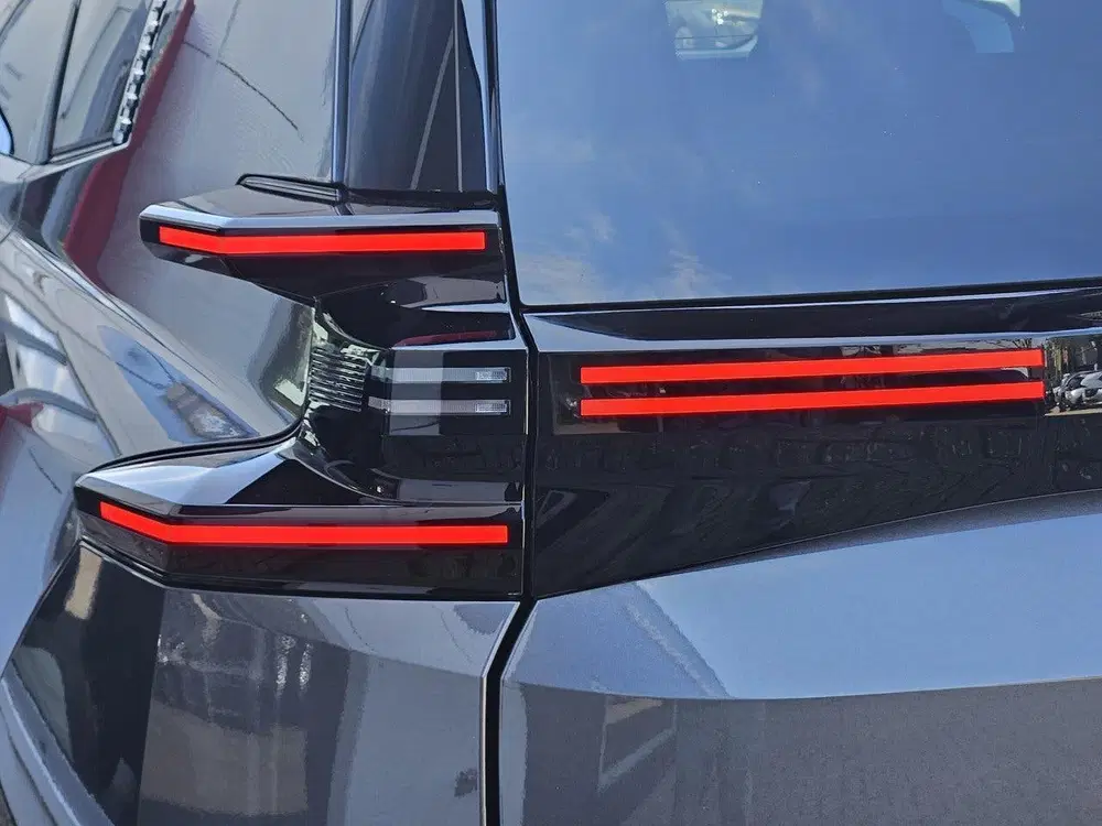 Citroën C5 Aircross 1.2 Hybrid 145 Plus Navigatie uit 2026, foto 11