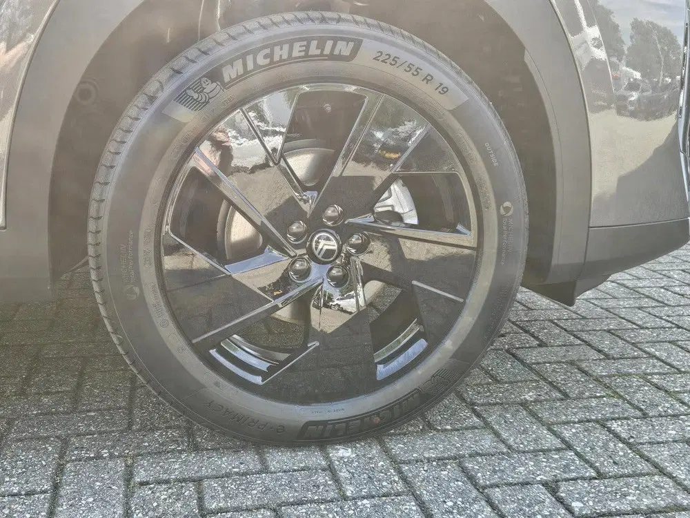Citroën C5 Aircross 1.2 Hybrid 145 Plus Navigatie uit 2026, foto 17