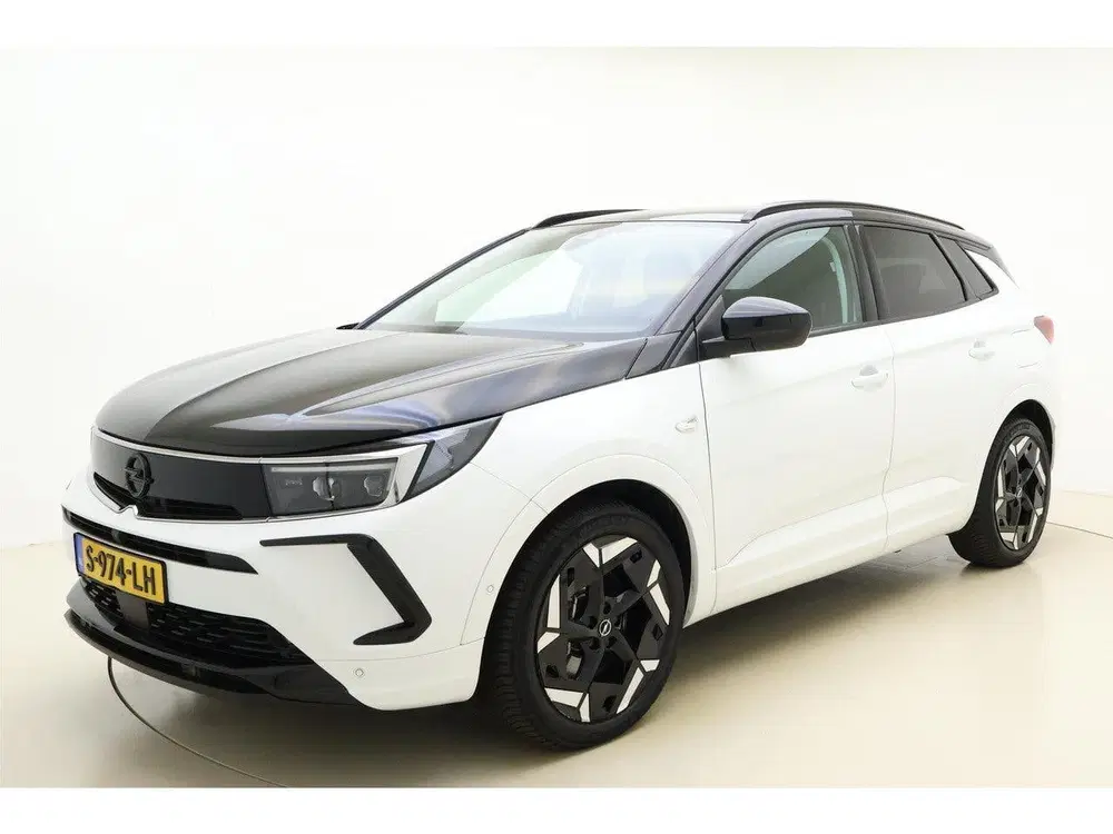 Opel Grandland 1.6 Turbo Plug-In Hybrid 300pk 4x4 GSe uit 2023