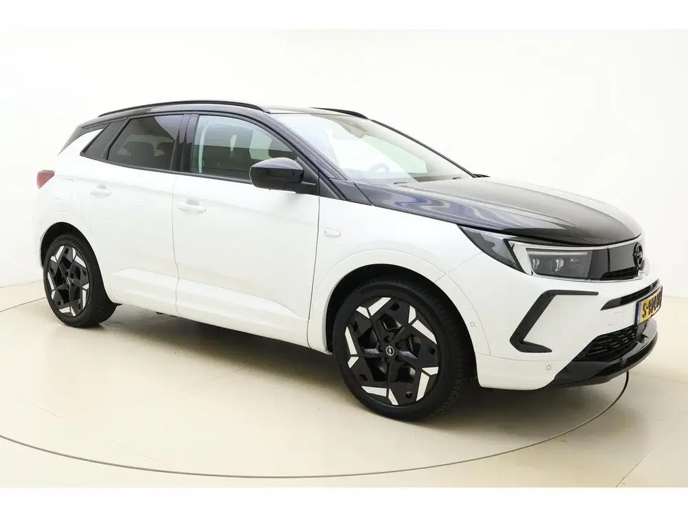 Opel Grandland 1.6 Turbo Plug-In Hybrid 300pk 4x4 GSe uit 2023, foto 8