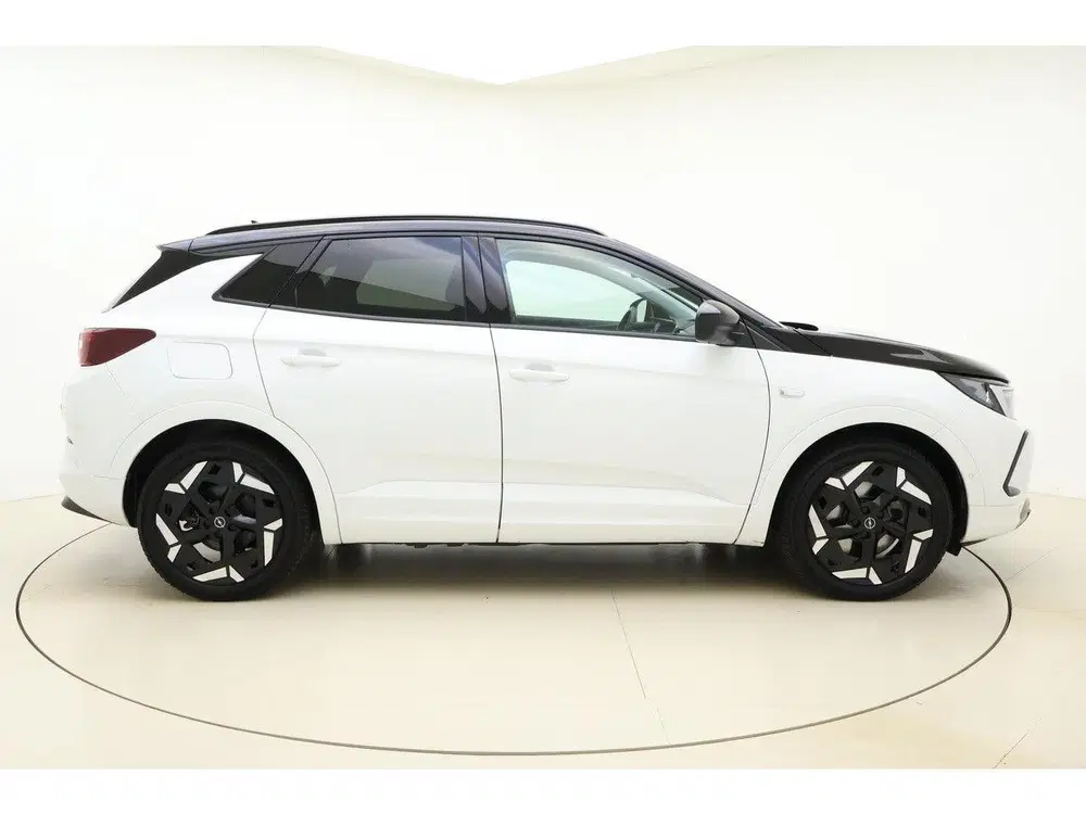 Opel Grandland 1.6 Turbo Plug-In Hybrid 300pk 4x4 GSe uit 2023, foto 9