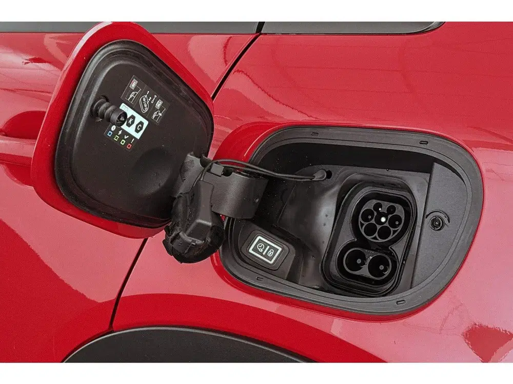 Fiat 600e Urban 54 kWh SOH 97% Pack Style Apple CarP uit 2025, foto 10
