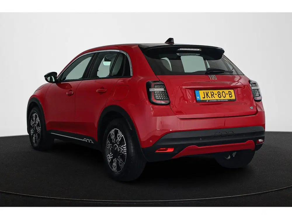 Fiat 600e Urban 54 kWh SOH 97% Pack Style Apple CarP uit 2025, foto 4