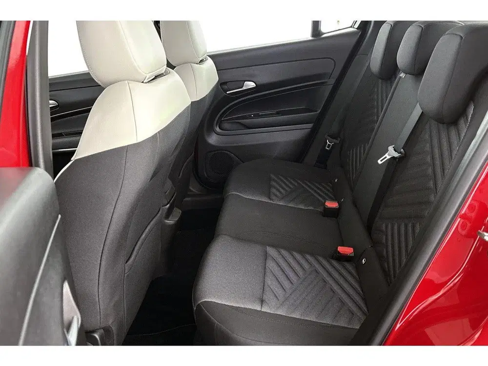 Fiat 600e Urban 54 kWh SOH 97% Pack Style Apple CarP uit 2025, foto 7