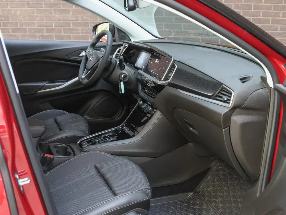 Opel Grandland GS Line 130pk Automaat uit 2024, foto 5