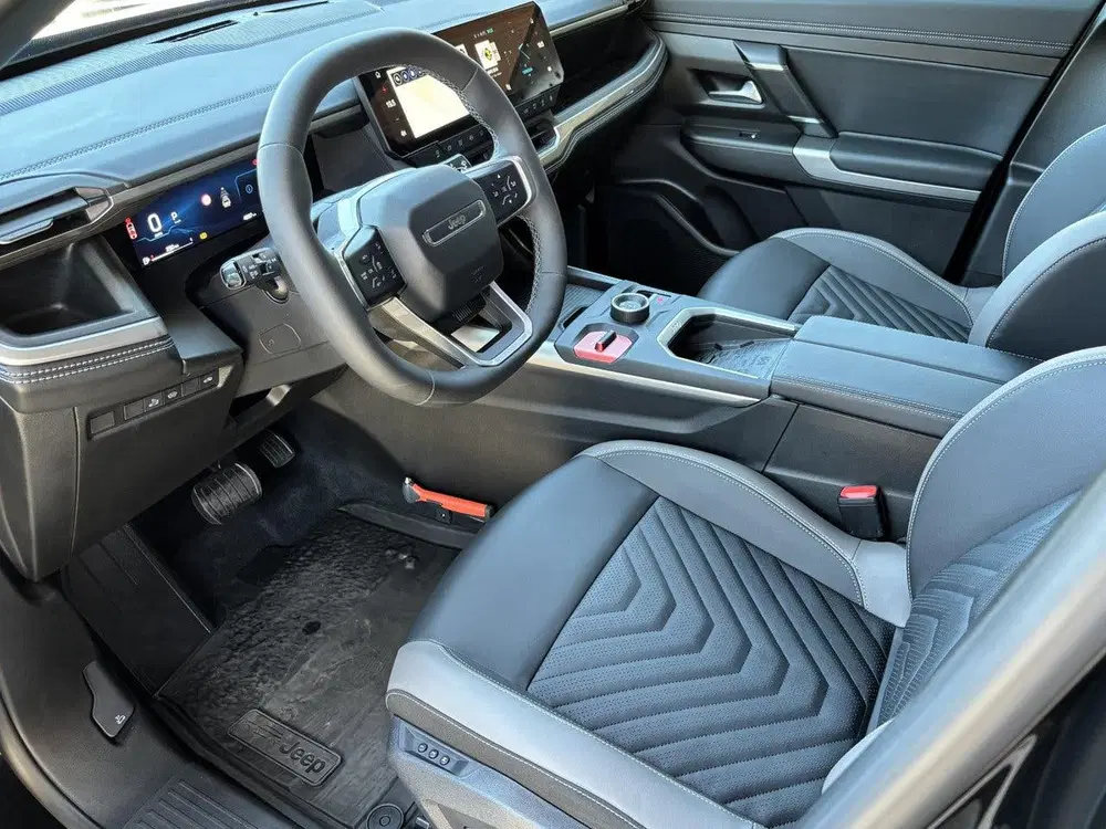 Jeep Compass 1.2 e-Hybrid First Edition uit 2026, foto 10