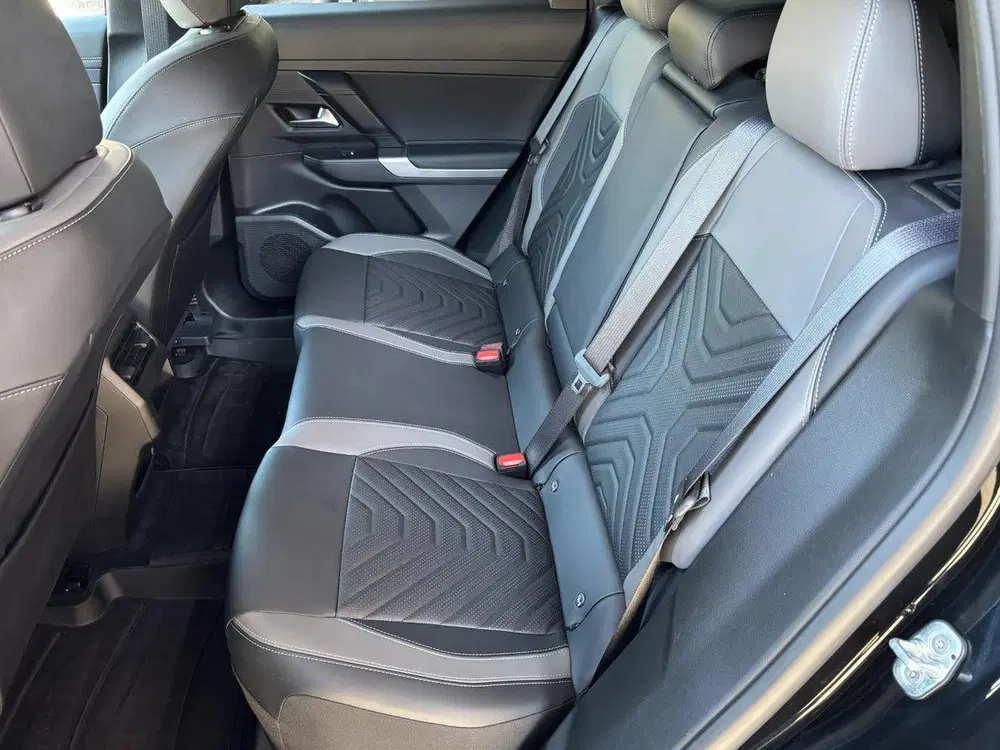 Jeep Compass 1.2 e-Hybrid First Edition uit 2026, foto 13