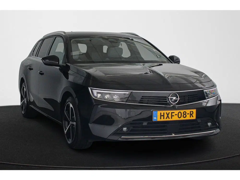 Opel Astra Sports Tourer 1.6 Turbo Plug In Hybrid Bus uit 2023, foto 2