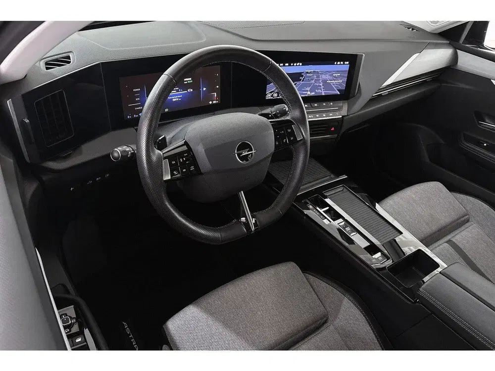 Opel Astra Sports Tourer 1.6 Turbo Plug In Hybrid Bus uit 2023, foto 5