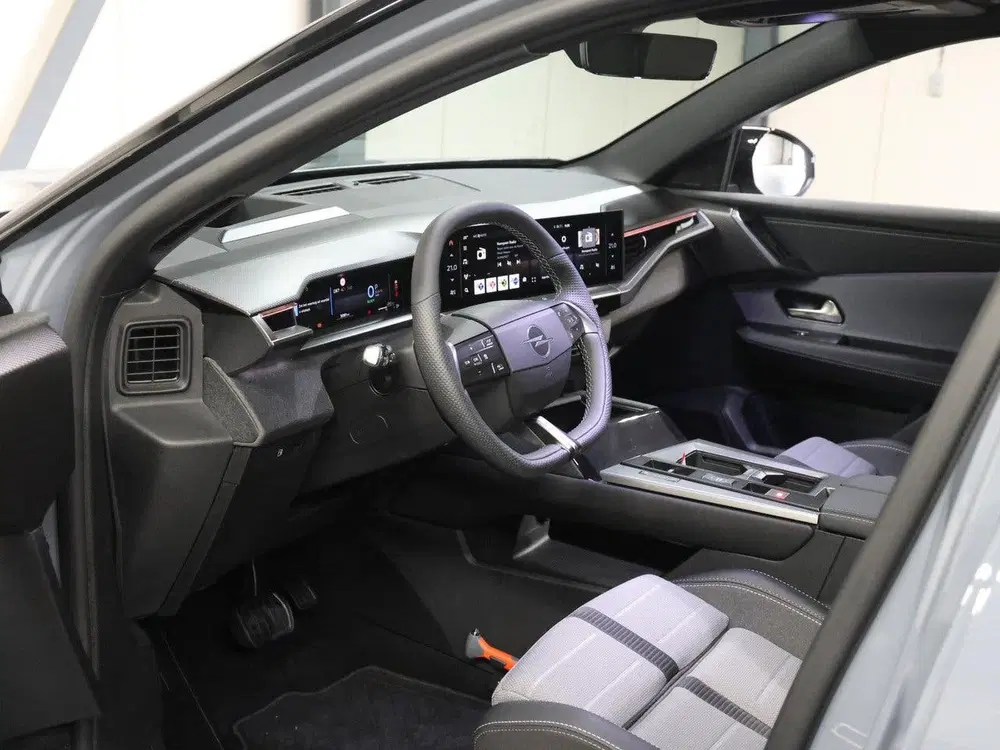Opel Grandland 1.6 Turbo 195PK Plug-in-Hybrid GS uit 2025, foto 13