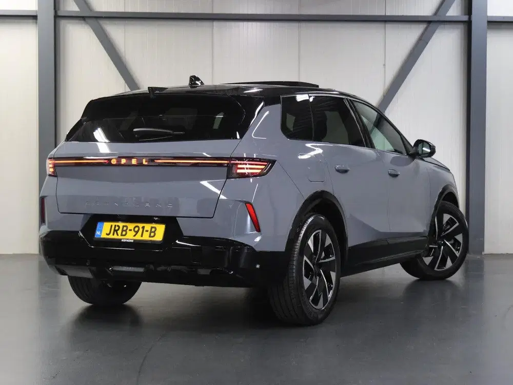 Opel Grandland 1.6 Turbo 195PK Plug-in-Hybrid GS uit 2025, foto 3