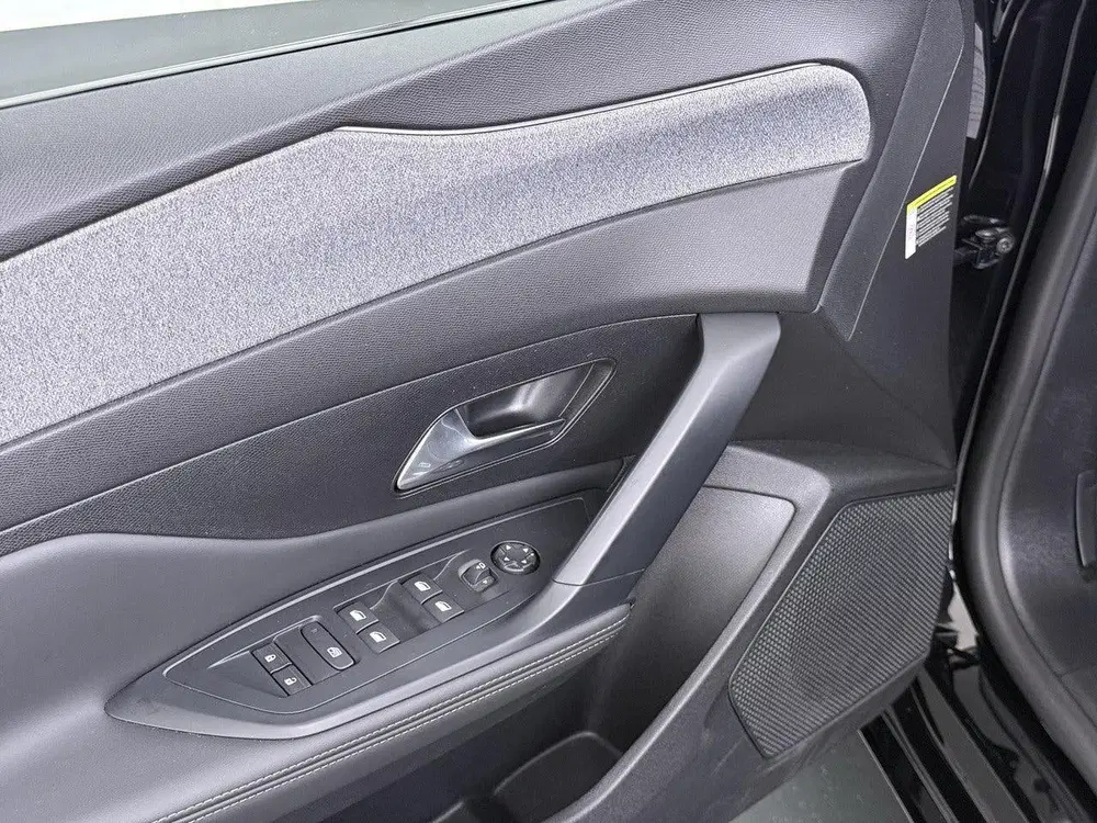 Peugeot 308 SW Allure Pack Business 130pk uit 2023, foto 15