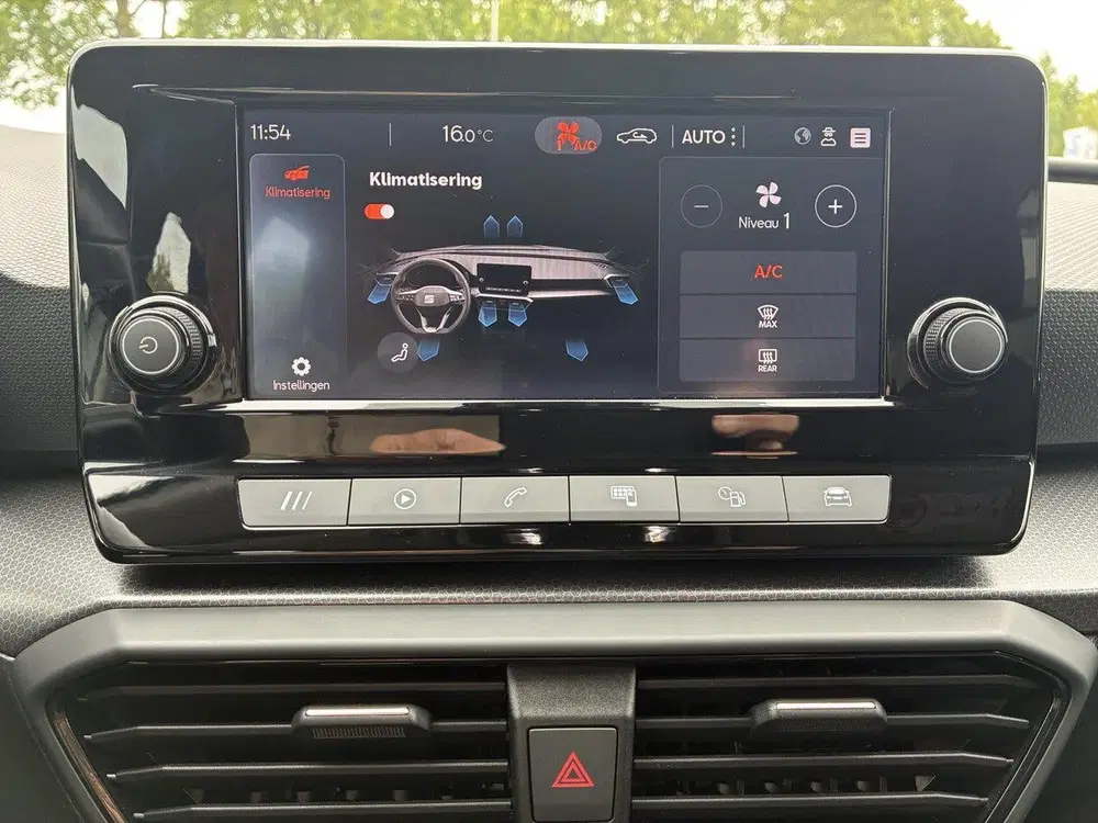 SEAT Leon 1.0 TSI Reference 5 Deurs uit 2022, foto 10
