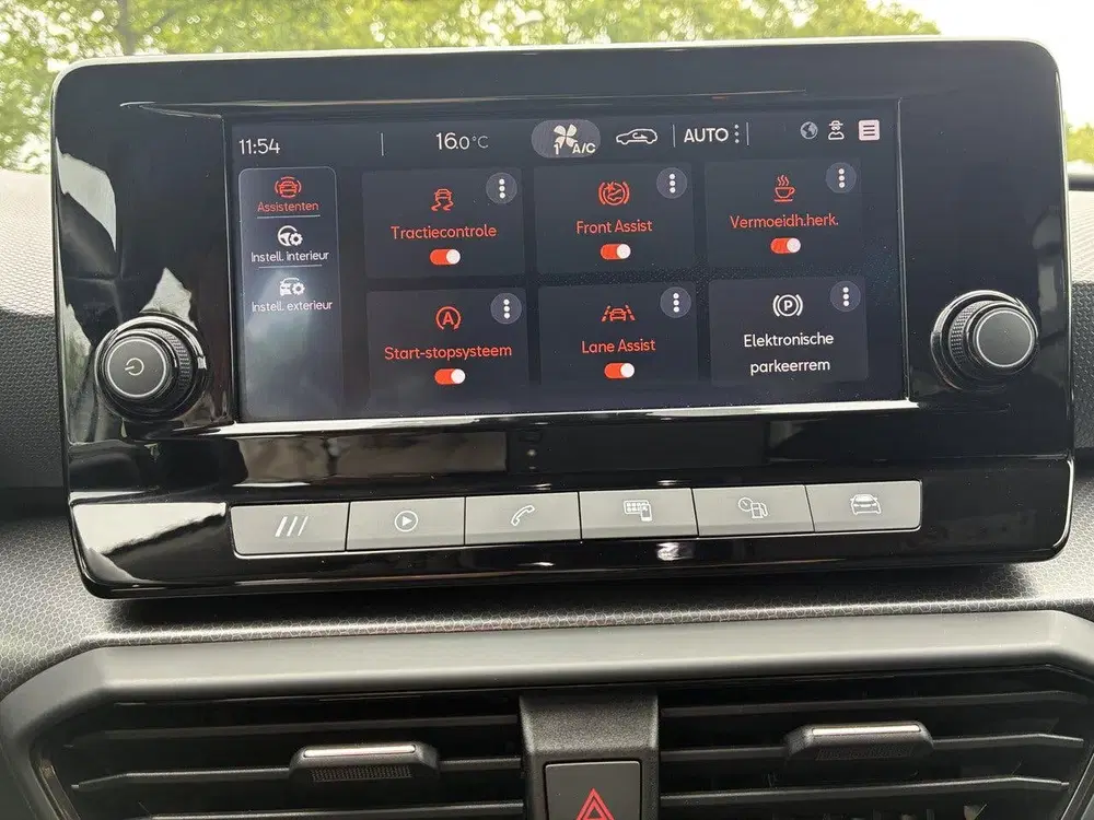 SEAT Leon 1.0 TSI Reference 5 Deurs uit 2022, foto 11