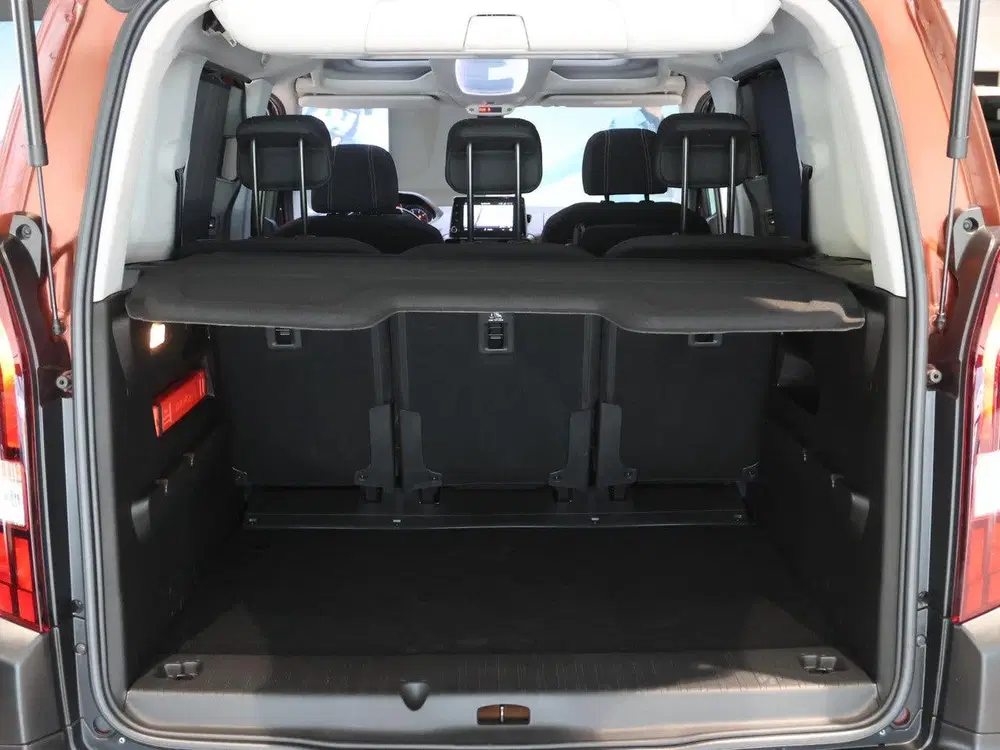 Peugeot Rifter MPV GT 130 pk Automaat uit 2022, foto 19
