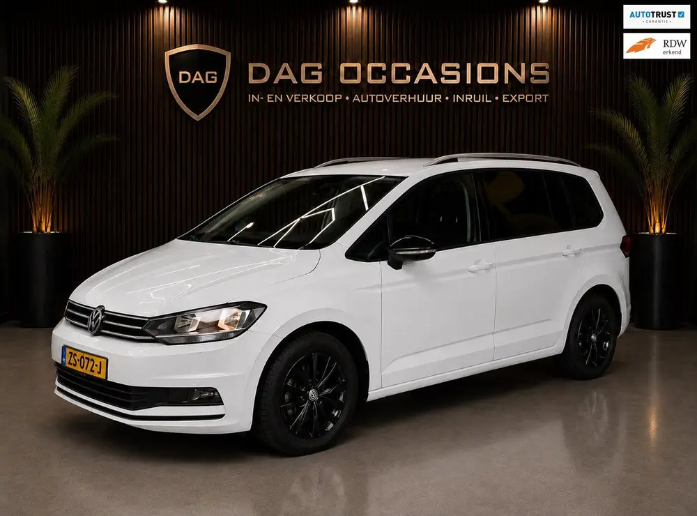 Volkswagen Touran 1.5 TSI Business CAMERA|AUTOMAAT|ADAPT CRU uit 2019
