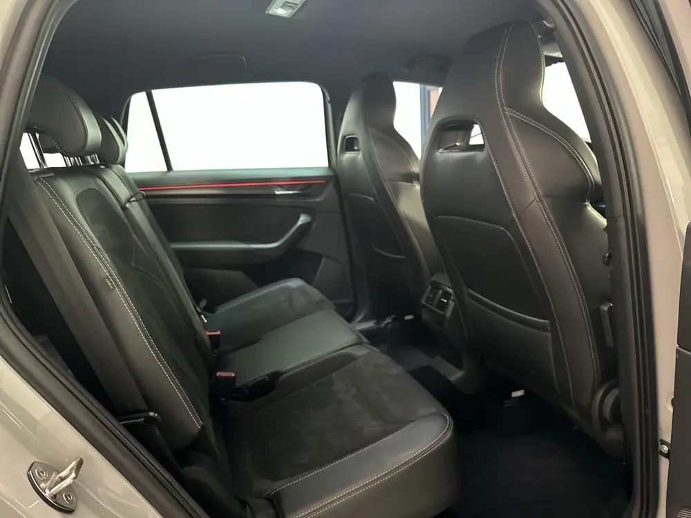 Skoda Kodiaq 1.5 TSI Sportline Business 7-pers. Virtual uit 2021, foto 11