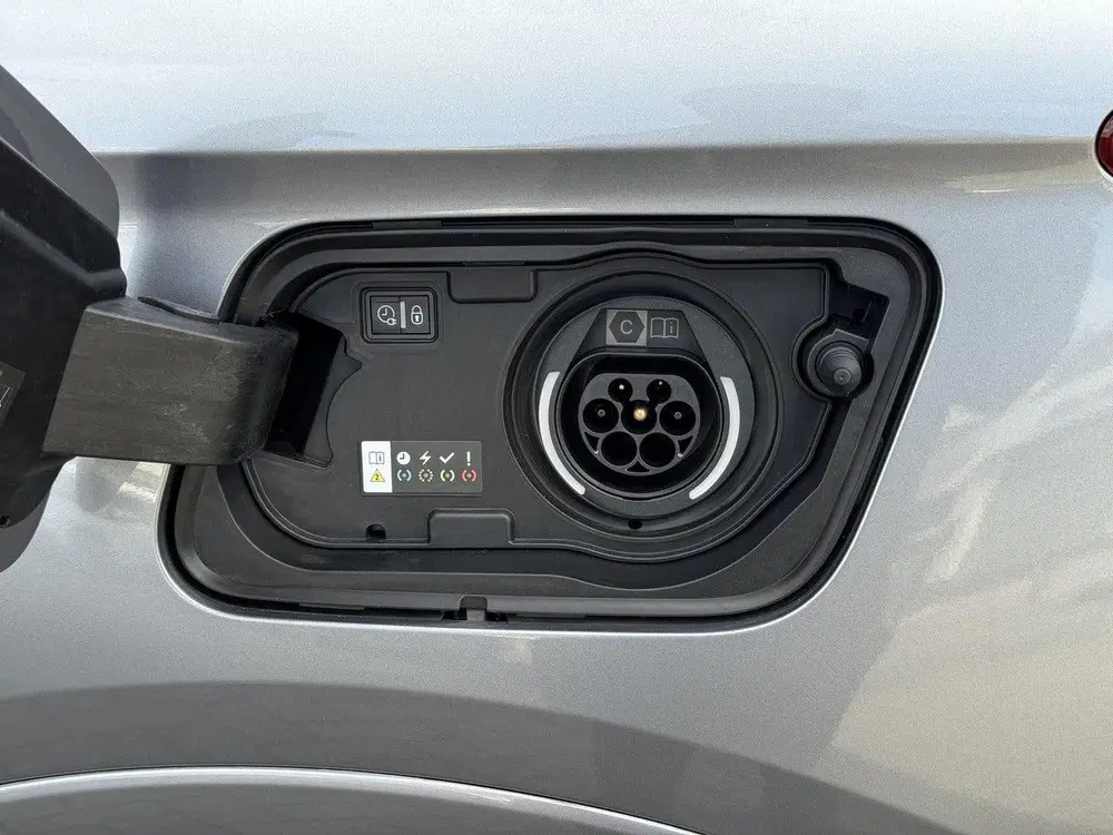 Opel Grandland Elegance 1.6 PHEV 225pk Hybrid e-EAT8 uit 2022, foto 14