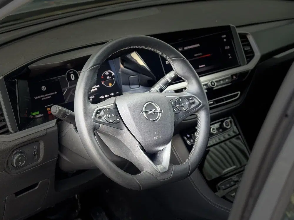 Opel Grandland Elegance 1.6 PHEV 225pk Hybrid e-EAT8 uit 2022, foto 17