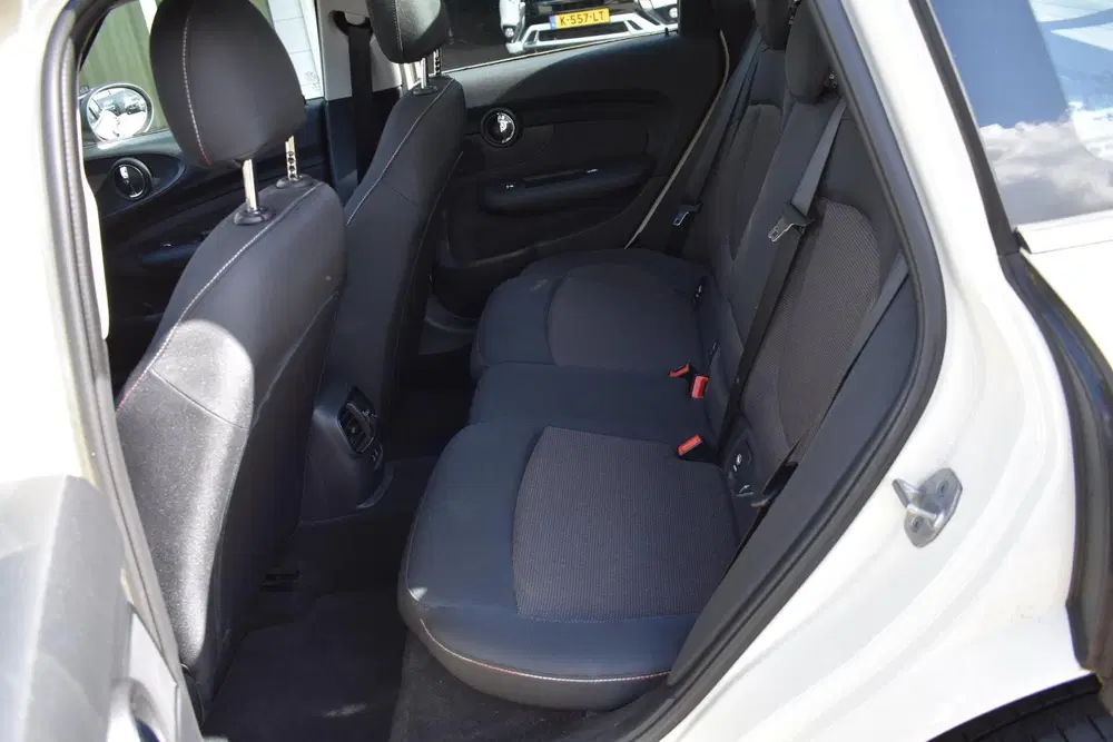Mini Clubman 1.5 Cooper Business Ed. uit 2021, foto 13
